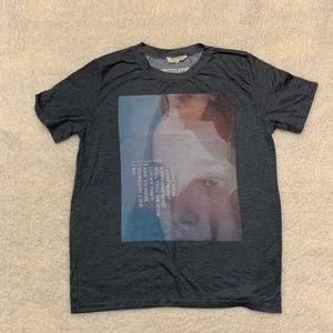 Zara | MED Gray Graphic Tee